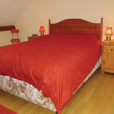 Сasa de vacaciones Three-bedroom Holiday In Brouains *