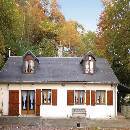 Three-bedroom Holiday In Brouains Сasa de vacaciones Beauficel